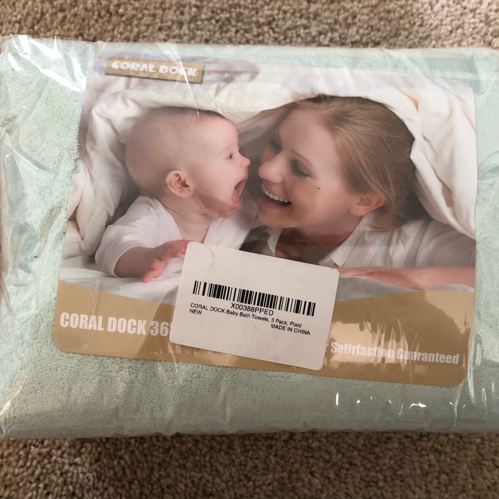 NWT Coral Dock Baby Bath Towels - 3 pack